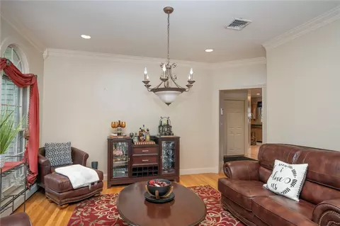 Living - 1560 Copicut Rd, Fall River, MA 02747 photo 8 of 9