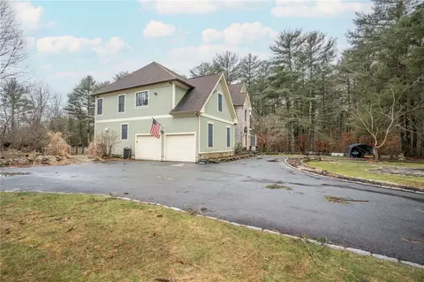 Exterior - 1560 Copicut Rd, Fall River, MA 02747 photo 7 of 9