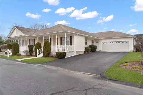 186 Old River Rd #14, Lincoln, RI 02865