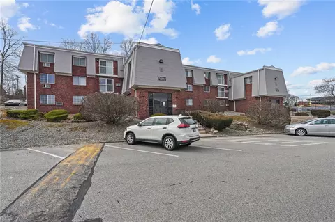 300 Smithfield Rd #P2 18, North Providence, RI 02904