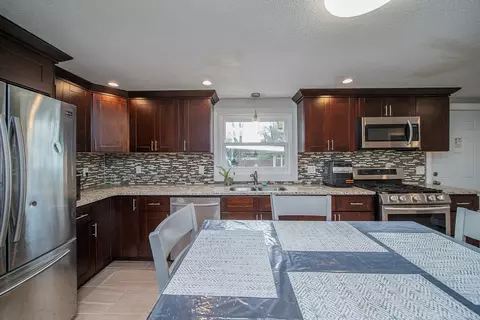 Kitchen - 15 Relph St, Warwick, RI 02888 photo 4 of 5