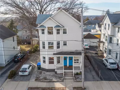220 Summit Ave, Providence, RI 02906