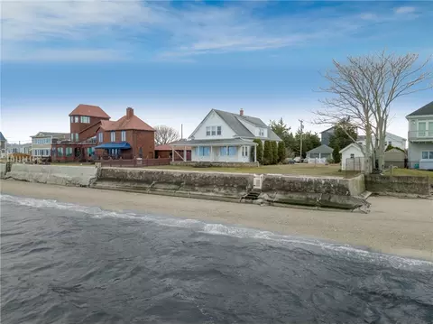 View/Area - 322 Shawomet Ave, Warwick, RI 02889 photo 5 of 9