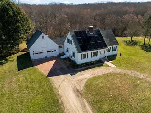 209 Collins Rd, Hopkinton, RI 02804