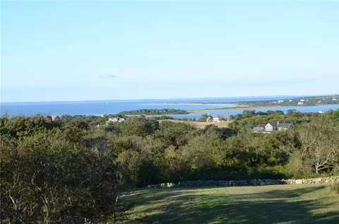 18 W Side Rd, Block Island, RI 02807