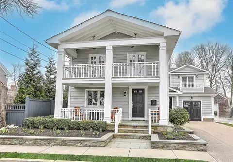 19 Seaview Ave, Cranston, RI 02905