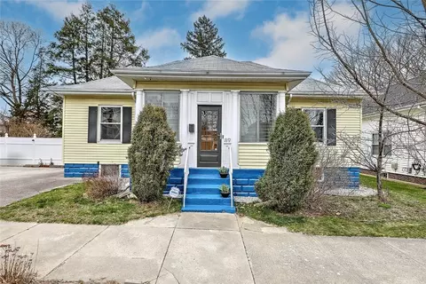 89 Nelson St, Providence, RI 02908