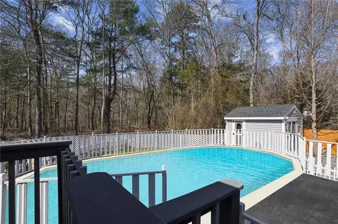 Exterior - 7 Walker Ln, Coventry, RI 02816 photo 6 of 8