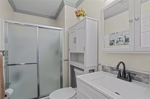 Bath - 7 Walker Ln, Coventry, RI 02816 photo 3 of 5
