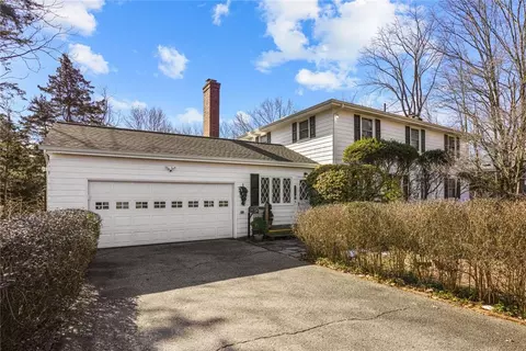 1150 Great Rd, Lincoln, RI 02865