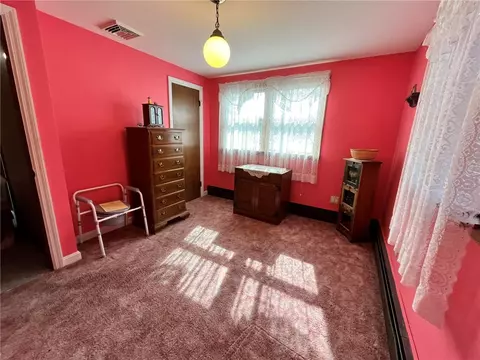 Bedroom - 2 Pasadena Ct, Warwick, RI 02888 photo 1 of 3