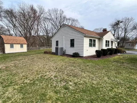 Exterior - 2 Pasadena Ct, Warwick, RI 02888 photo 8 of 8