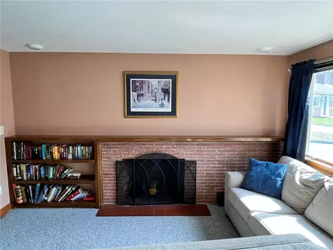 Living - 2 Pasadena Ct, Warwick, RI 02888 photo 4 of 4