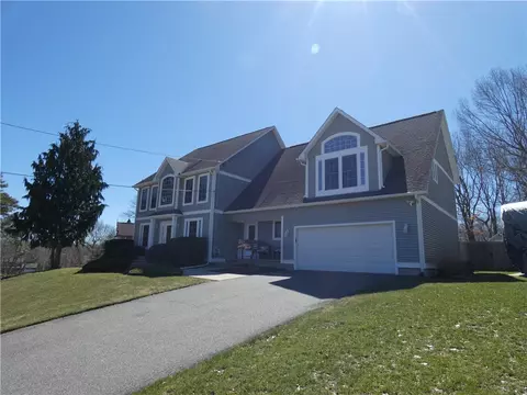 6 Tarragon Dr, Johnston, RI 02919