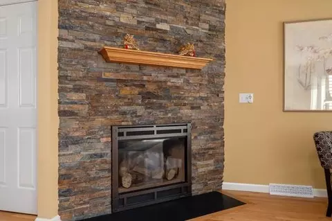 Living - 8 Shadowbrook Ln #E, Smithfield, RI 02917 photo 3 of 6
