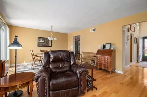 Living - 8 Shadowbrook Ln #E, Smithfield, RI 02917 photo 5 of 6