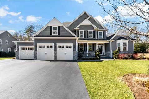 21 Tall Pines Ln, Seekonk, MA 02771