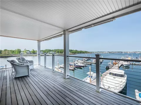 31 Coddington #9, Newport, RI 02840