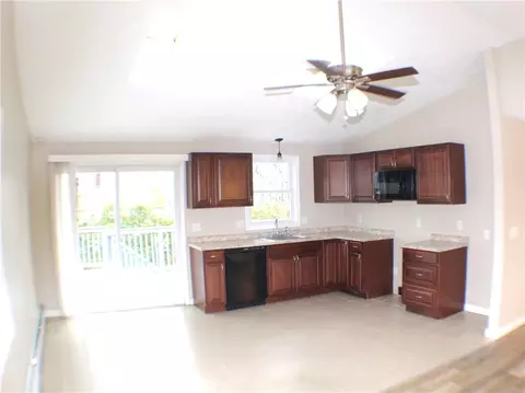 26 Albert Rd, Warwick, RI 02889 photo 3
