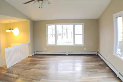 26 Albert Rd, Warwick, RI 02889 photo 4