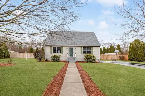 47 Iron Horse Ter, North Kingstown, RI 02852