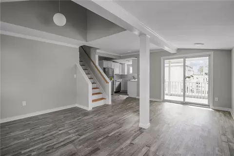 12 Wade St, Warwick, RI 02889 photo 5