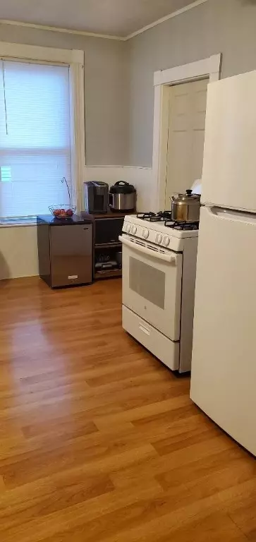 Kitchen - 91 Morton Ave, Woonsocket, RI 02895 photo 3 of 6