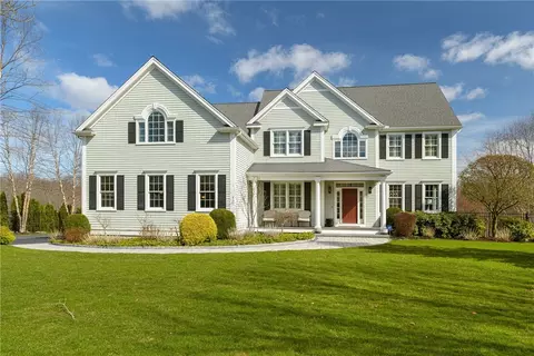 5 Northwest Psge, Barrington, RI 02806