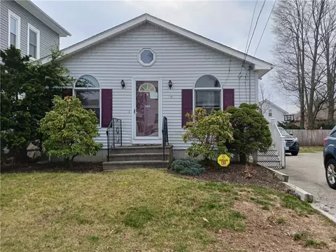 41 Barrows St, Providence, RI 02909