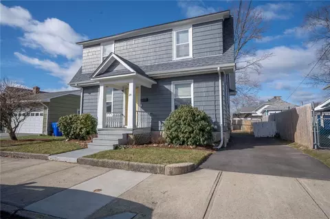 24 Bloodgood St, Pawtucket, RI 02861