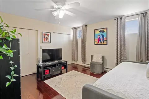 Living - 373 Chatham Cir, Warwick, RI 02886 photo 5 of 7