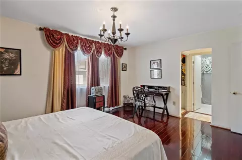 Bedroom - 373 Chatham Cir, Warwick, RI 02886 photo 2 of 3