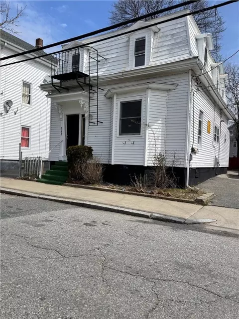 165 Lowell Ave, Providence, RI 02909