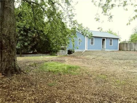 59 Merino Ave, Johnston, RI 02919