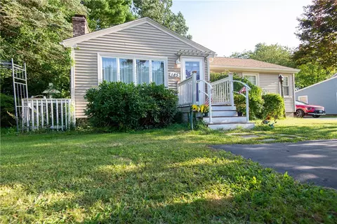 185 Forbes St, East Providence, RI 02915