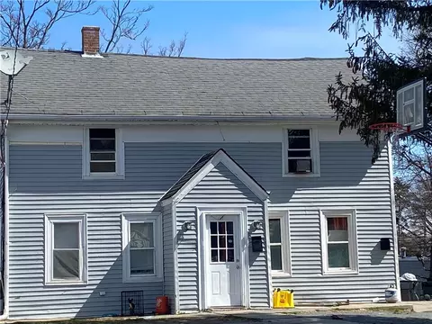 129 Veazie St, Providence, RI 02908