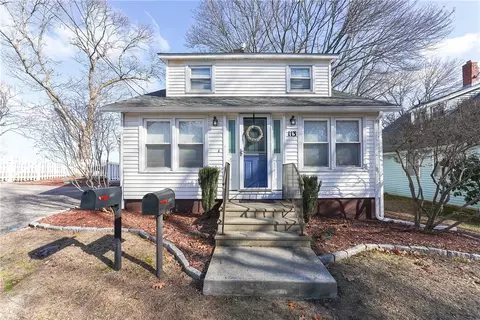 113 Arnolds Neck Dr, Warwick, RI 02886