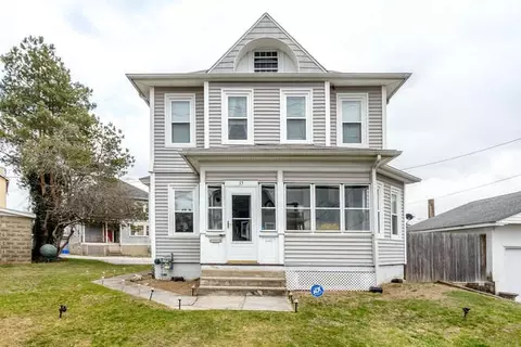 15 School St, Johnston, RI 02919