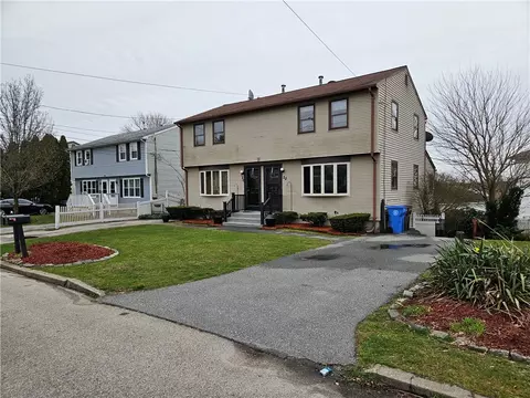 20 Pavilion Ct, Cranston, RI 02920