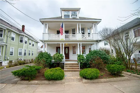 454 Pleasant Valley Pkwy, Providence, RI 02908