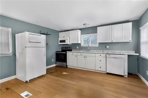 480 S County Trl UNIT 2-14, Exeter, RI 02822 photo 7