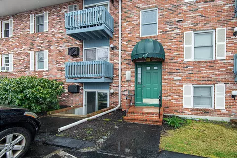 200 Manville Hill Rd #2, Cumberland, RI 02864