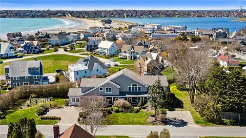 151 Allston Ave, Middletown, RI 02842