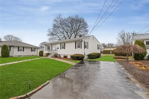 Exterior - 127 E View Ave, Cranston, RI 02920 photo 2 of 5