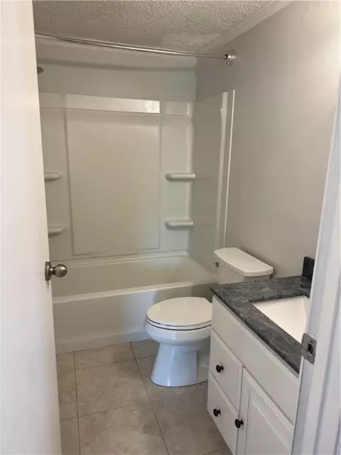 Bath - 10 Spencer Dr, Westerly, RI 02891 photo 2 of 2