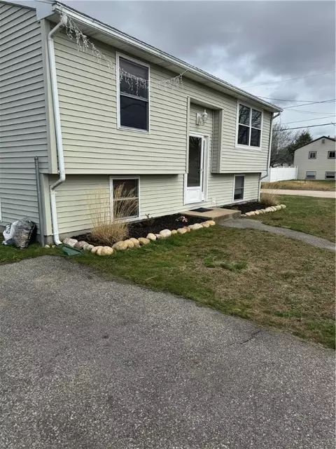 Exterior - 10 Spencer Dr, Westerly, RI 02891 photo 3 of 10