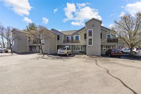 10 East St #209, Cranston, RI 02920