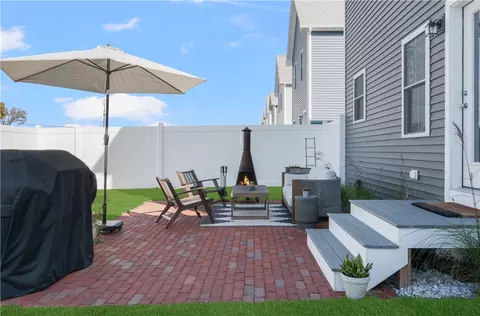 Exterior - 153 Graystone St, Warwick, RI 02886 photo 8 of 10