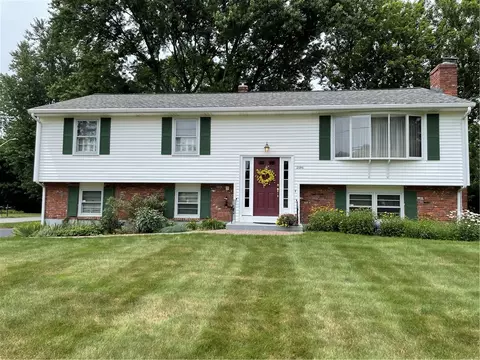 2590 Diamond Hill Rd, Cumberland, RI 02864