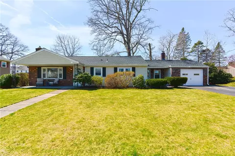 14 Hector Ave, Cumberland, RI 02864